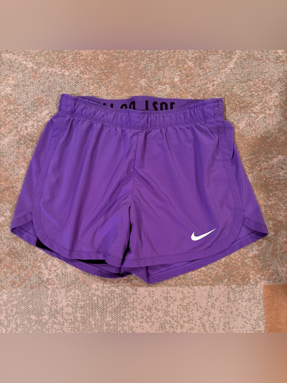 Nike Dri-FIT Purple Running Shorts Women’s Small Built-In Short Liner